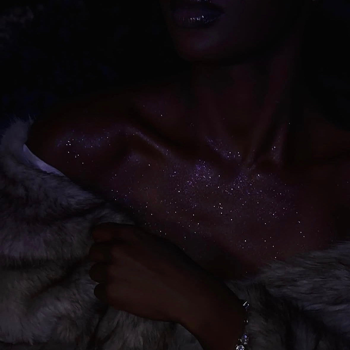 RADIANTIX™ · ELIXIR GLOW DE LUJO